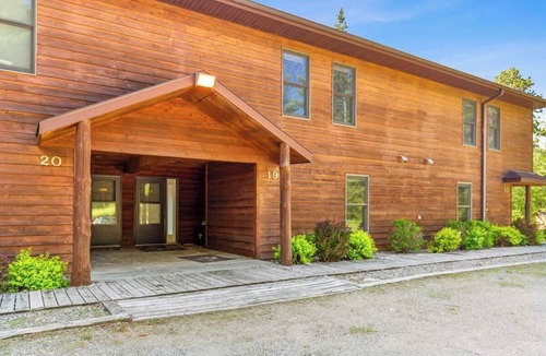 Park Rapids Condo | Lakeside Condo #19 4BR 4BA Timberlane Resort