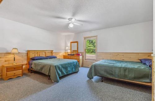 Park Rapids House | Lakeside Condo #19 4BR 4BA Timberlane Resort