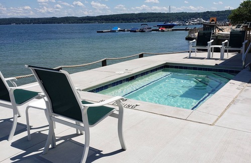 Onekama Condo | Lakeside Condo @ Portage Point Resort on Portage Lake w/access to Lake Michigan!
