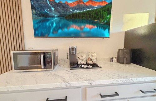 Hill City Villa | Lakeside golf Retreat Views ATV Trails & Pool