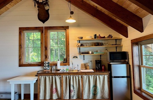 Park Rapids House | Lakeside Guesthouse with Screen Porch