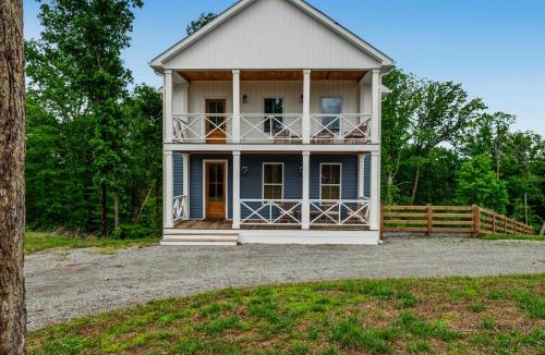 Clarkson House | Lakeside Home Near Mammoth Cave & Nolin Lake!