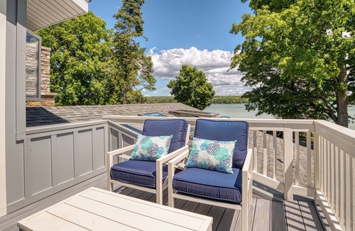 Petoskey Cottage | Lakeside Walloon Cottage ~ Updated, Bright, A/C, and Steps from the lake!