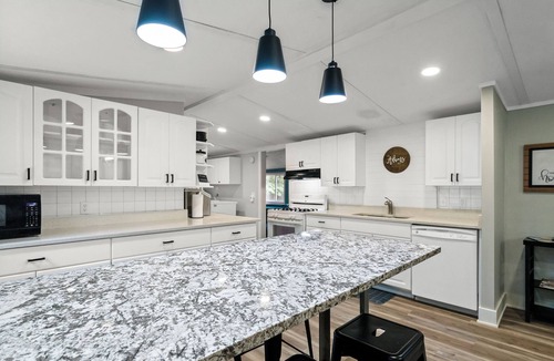 Silver Lake House | Lakeview Cottage | Your Scenic Silver Lake Getaway