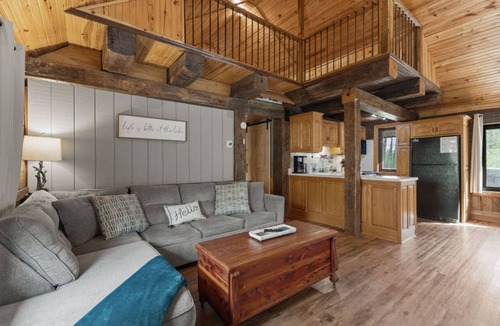 Celestine Cabin | Lakeview Falls at Patoka Lake