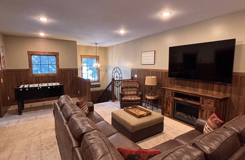 Pequot Lakes Resort | Lakeview Home with Dock on the Whitefish Chain, Outdoor Pool, Pickleball & More