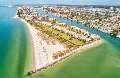 Sunset Beach House | Land's End 4-204 Bay Front - Premier