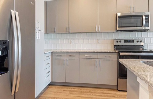 Northgate Apartment | Landing | Amazing 1BD, Gym, Pool