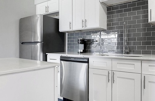 Indianapolis Apartment | Landing | Amazing 1BD, Gym, Pool