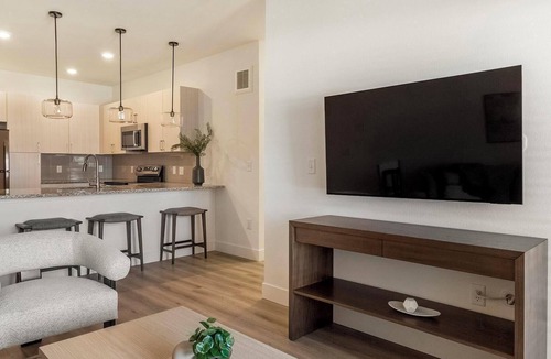 Firestone Apartment | Landing | Amazing 1BD, Clubhouse, Gym