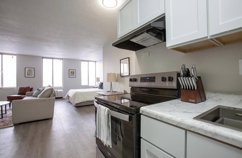 Fort Wayne Apartment | Landing | Amazing Studio, Game Room, Pool