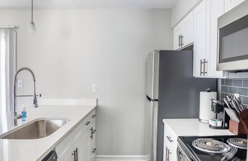 Indianapolis Apartment | Landing at A62 - 1 Bedroom in Allisonville