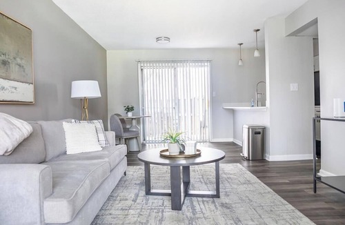 Indianapolis Apartment | Landing at A62 - 1 Bedroom in Allisonville