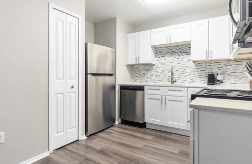 Ann Arbor Apartment | Landing at Arbor Haus - 1 Bedroom in Carpenter