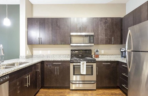 West Central Apartment | Landing at Cityscape Flats - 1 Bedroom in West Central