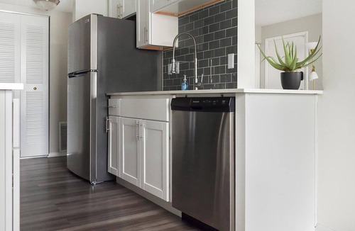 Indianapolis Apartment | Landing at Riverbend - 1 Bedroom in Castleton