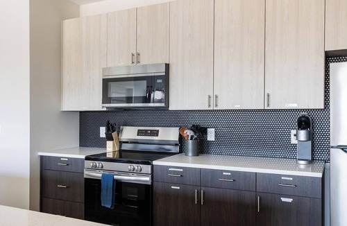 Near Northside Apartment | Landing | Beautiful 2BD, Gym, Pool