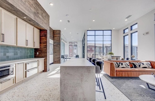 Northgate Apartment | Landing | Chic 1BD, Pool, Gym