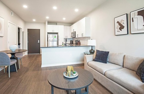 North Kansas City Apartment | Landing | Chic 1BD, Courtyard, Yoga Studio