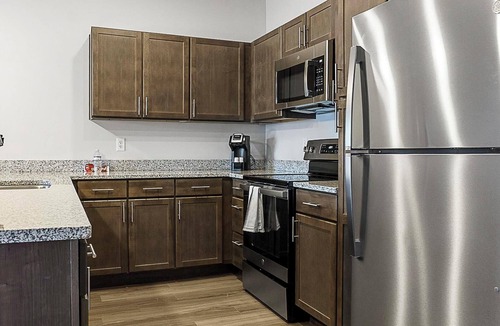 Cartersburg Apartment | Landing | Chic 1BD, Gym, Clubhouse