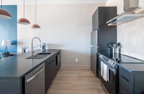 Inglewood Apartment | Landing | Chic 1BD, Rooftop Lounge