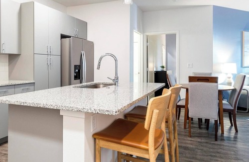 Northgate Apartment | Landing | Incredible 2BD, Gym, Pool