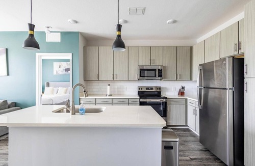 Covington Apartment | Landing | Incredible 2BD, Yoga Studio, Gym