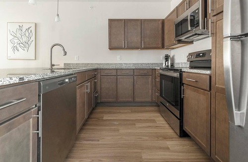 Cartersburg Apartment | Landing | Incredible 1BD, Pool, Gym