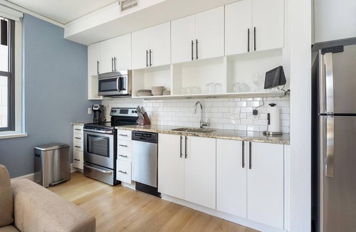 Financial District Apartment | Landing | Incredible 2BD, Yoga Studio, Game Room