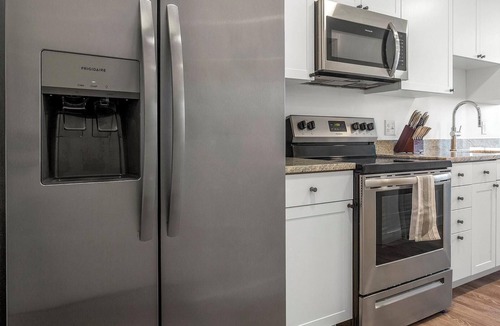Greektown Historic District Apartment | Landing | Spectacular Studio, Gym, Clubhouse