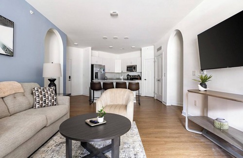 Downtown Indianapolis Apartment | Landing | Stunning 1BD, Gym