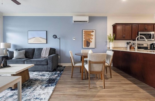 Johnstown Apartment | Landing | Stylish 2BD, Yoga Studio, Gym