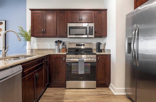 Johnstown Apartment | Landing | Stylish 2BD, Yoga Studio, Gym