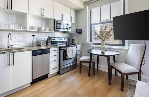 Financial District Apartment | Landing | Stylish Studio, Pool, Game Room