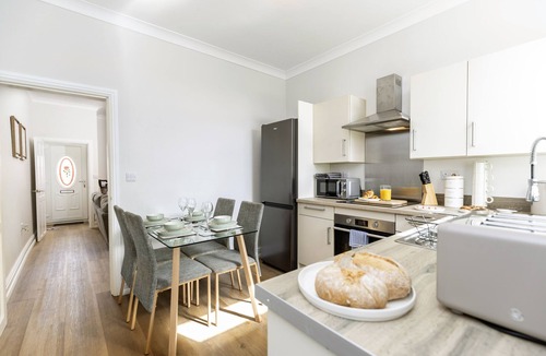 North Bitchburn House | Lands Cottage- 2 Bed- Business + Long stay welcome