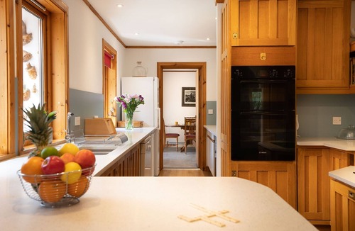 Nethy Bridge House | Langrick - a bungalow that sleeps 10 guests in 5 bedrooms