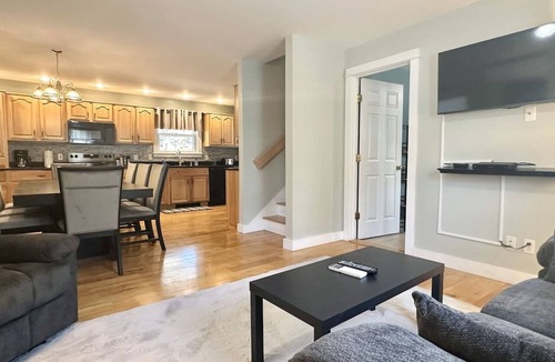 Seal Harbor House | Large 3BR House 2min to Acadia! [Bubble Rock Inn]