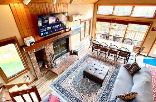Carroll House | Large 5 bedroom Bretton Woods Townhome 1 gig WiFi