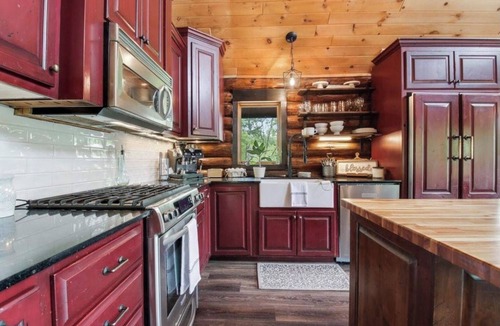 Hayward Ski Chalet | Large Chateau w stream, 12 acres, close to ATV, Snowmobile, trails- Hayward WI