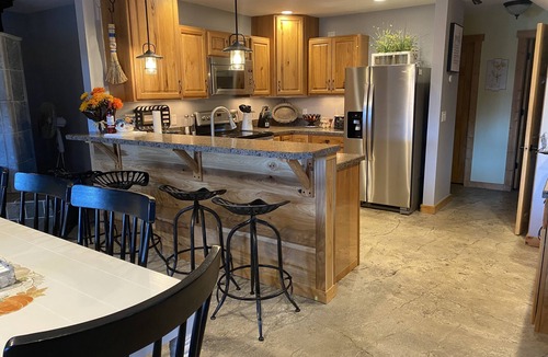 Interlochen Cabin | Large Family Fun on Beautiful Bass Lake