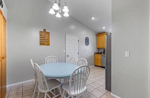 Clearfield House | Large family home close to HAFB/Lagoon water park