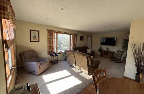 Waasa Township House | Large fully furnished,centrally located northern Minnesota retreat .