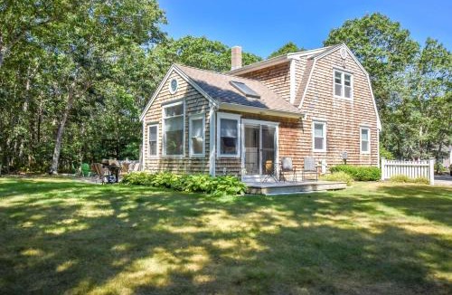 Dennis House | Large Great Location Dog Friendly
