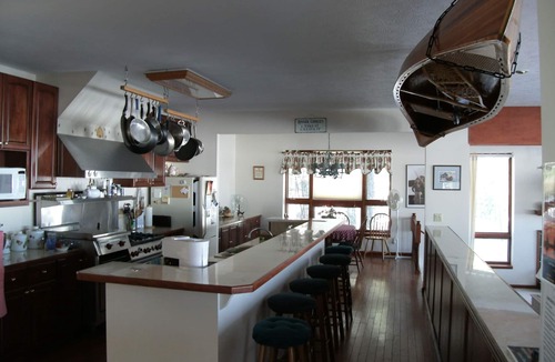 Big Bay House | LARGE GROUP perfect for Family reunion, weddings, or just large families!