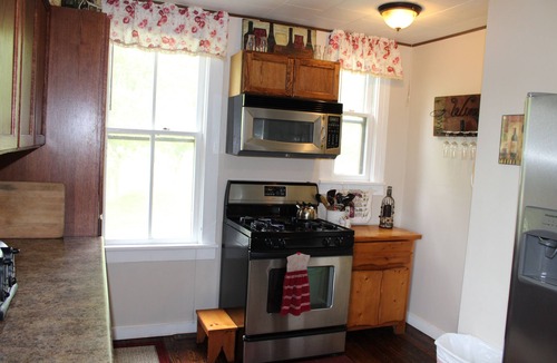 Mears House | Large Manor House sleeps 20 in Silver Lake. Close to Sand dunes & Lake Michigan