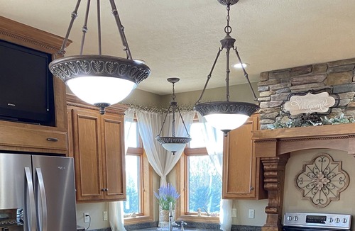 Watertown House | Large modern house , sleeps 8.