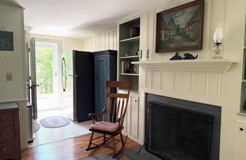 West Chatham Cottage | Large Yard, Quiet; 300 Yd on Sidewalk to Hardings Beach