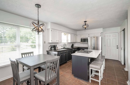 Mason House | Lark Meadow Retreat Sleeps 10!