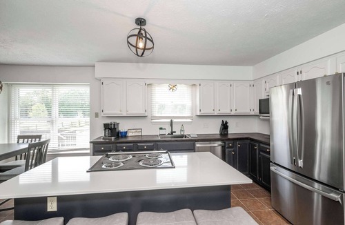 Mason House | Lark Meadow Retreat Sleeps 10!