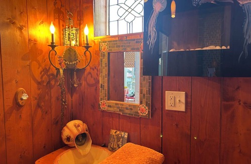 Newburyport Cottage | LAST MINUTE AVAILABILITY OFFERED AT HUGE SAVINGS!